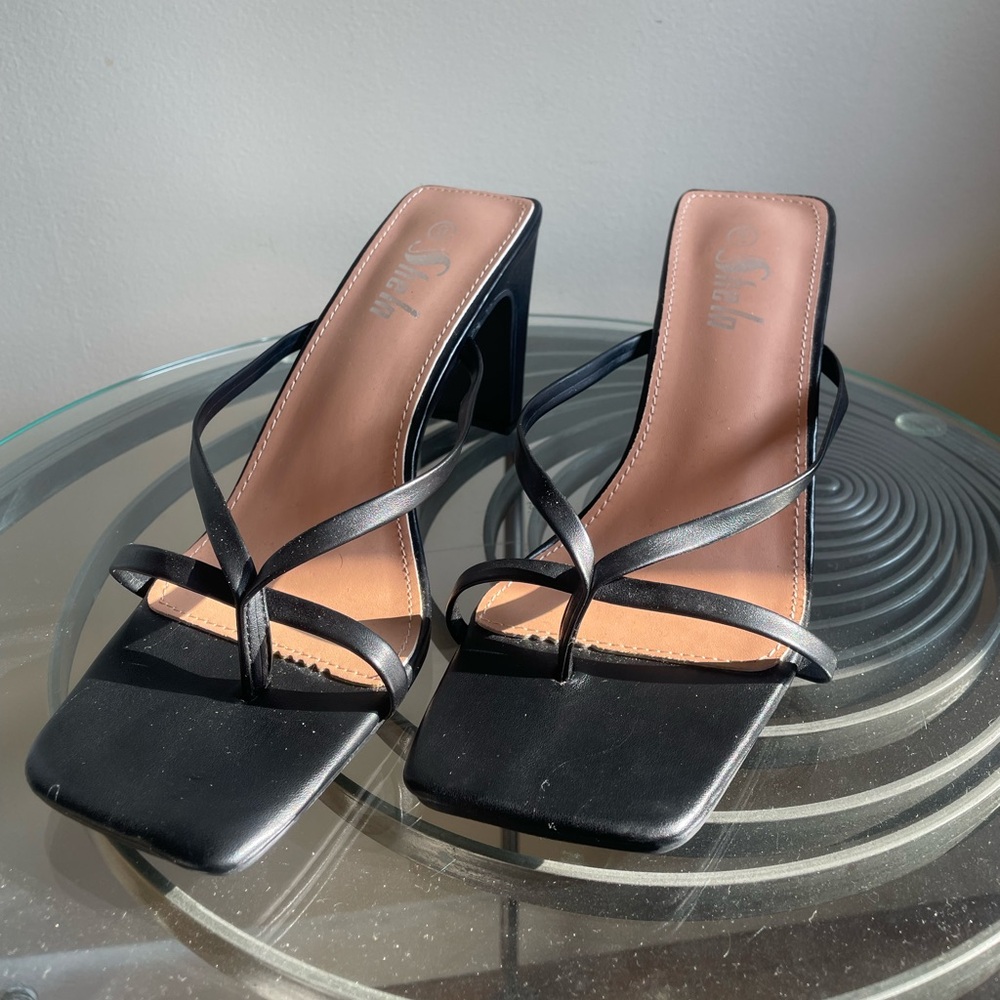 Stylish Black Strappy Heels